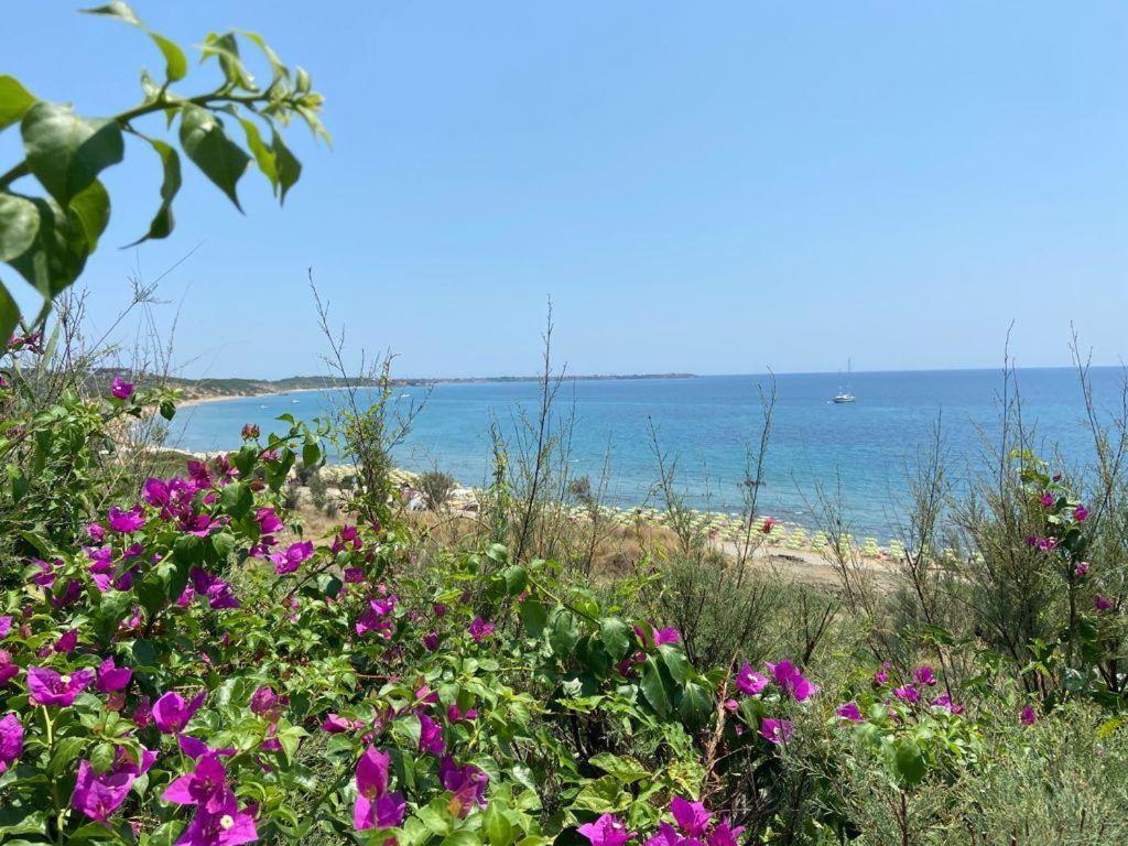 Villaggio Tucano Le Castelle Le Castella  Bagian luar foto